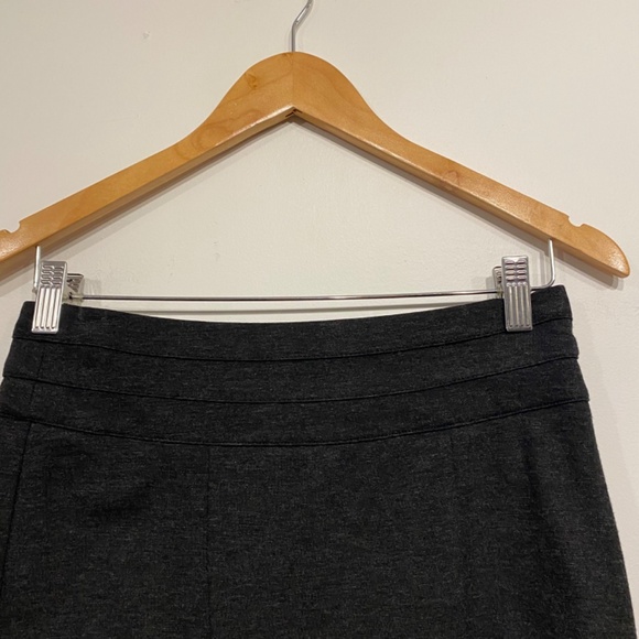Cabi Miranda Dark Grey Straight Stretch Knit Pencil Skirt Size 2 - Picture 4 of 4